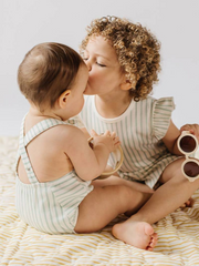 Naloži sliko v galerijo, Babiators - Otroška sončna očala Round, Sweet Cream