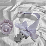 Naloži sliko v galerijo, Elodie - Lesena priponka za dudo, Lavender Love
